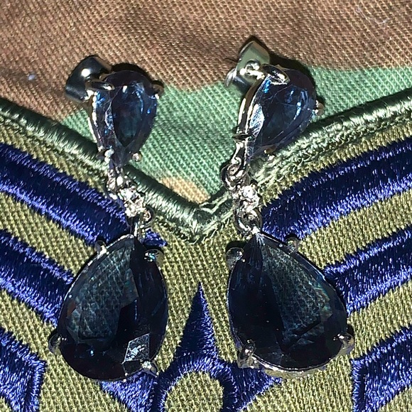 NWT/NIB OVER 12CTS Sapphire Statement Earrings - Picture 5 of 16